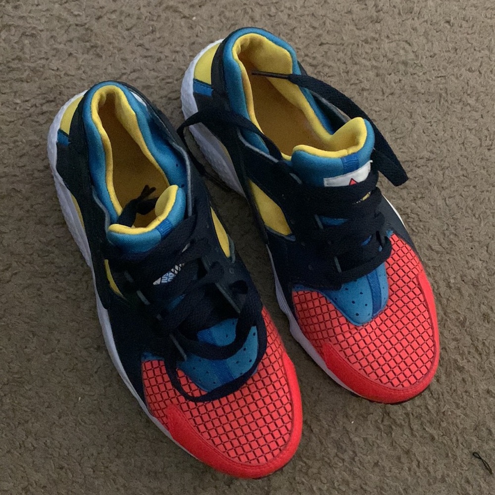 Nike Huarache sneakers (final price!!)